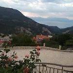 Kallisti διακοπτό-καλάβρυτα 4*