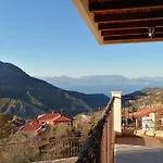 Kallisti διακοπτό-καλάβρυτα 4* Diakopto
