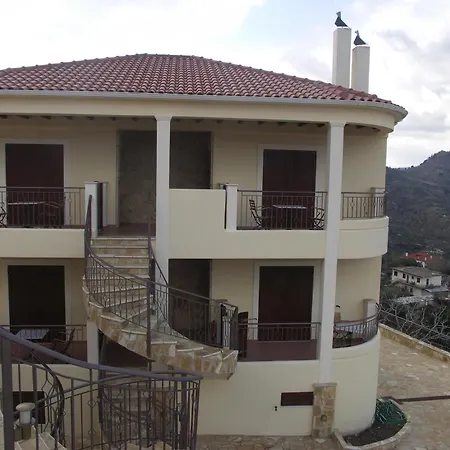 Kallisti διακοπτό-καλάβρυτα Apart Otel 4*