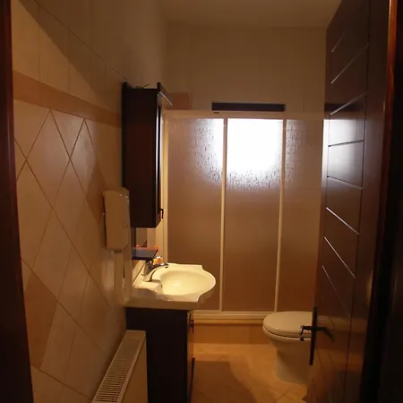 Kallisti διακοπτό-καλάβρυτα Hotel apartamentowy